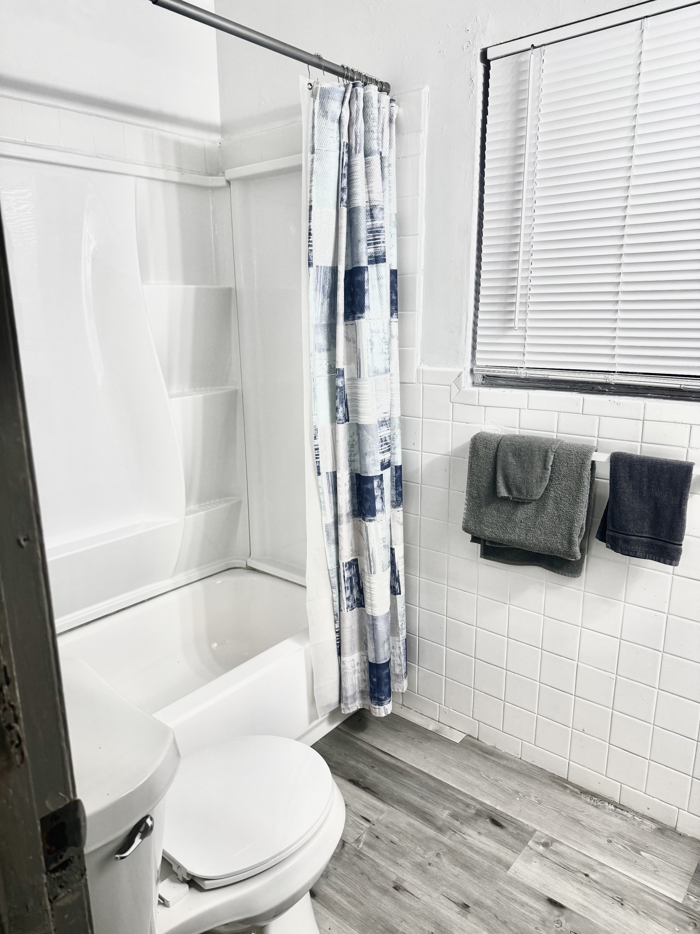 5646 Gaston Avenue - 118